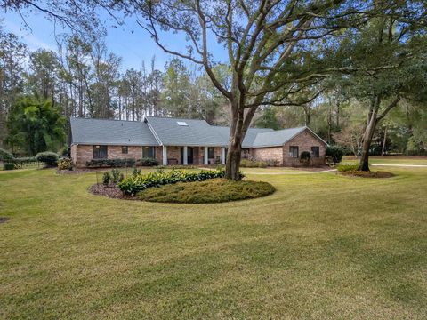 Photo of 8039 Evening Star Lane, Tallahassee, FL 32312 (MLS # 395735)
