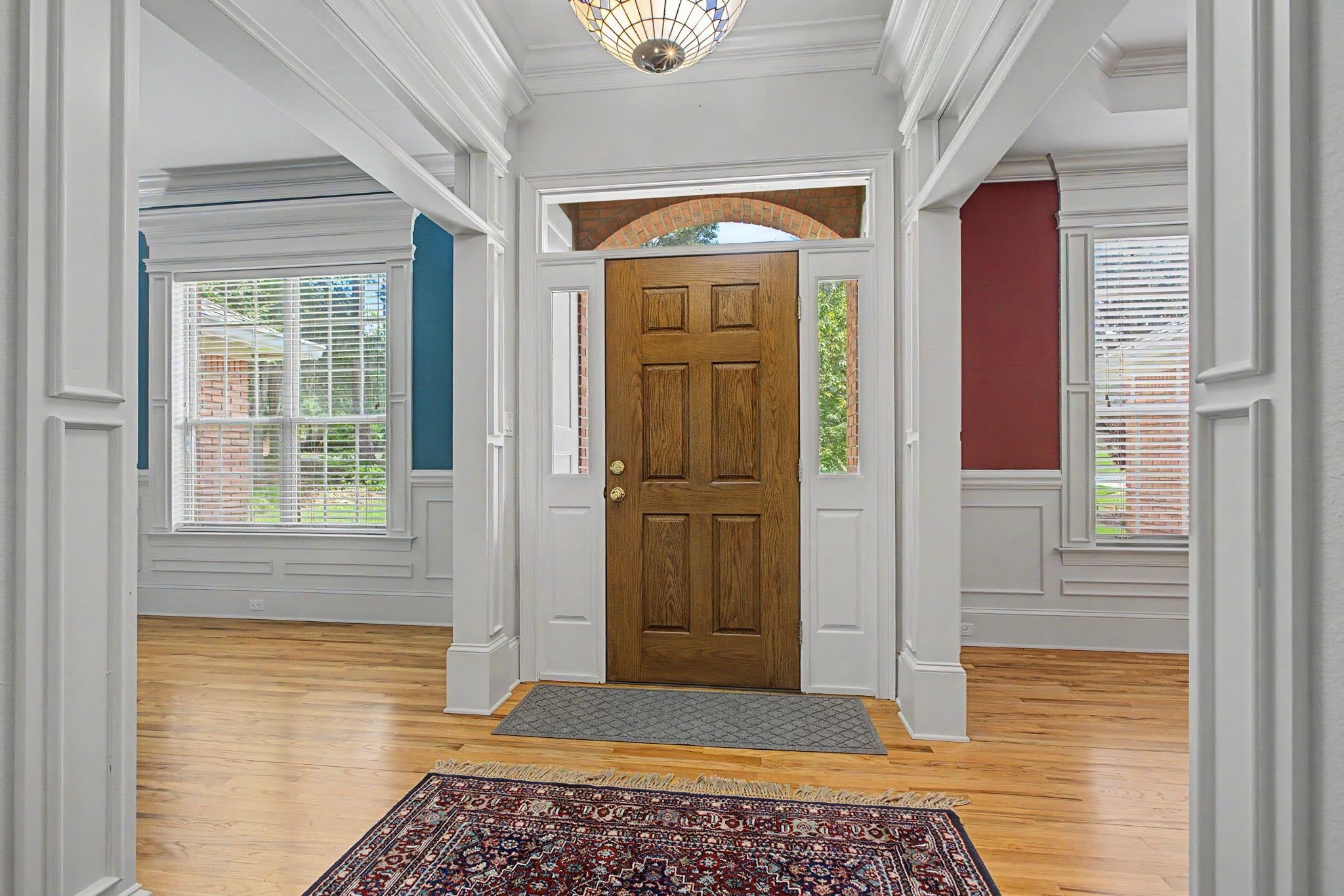 333 MEADOW RIDGE Drive