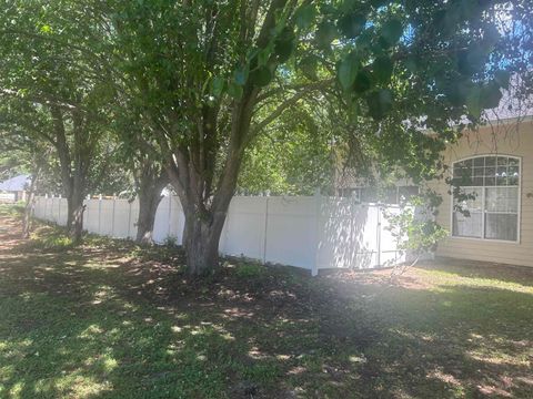 Tiny photo for 200 Sugar Plum Drive, Tallahassee, FL 32312 (MLS # 398802)