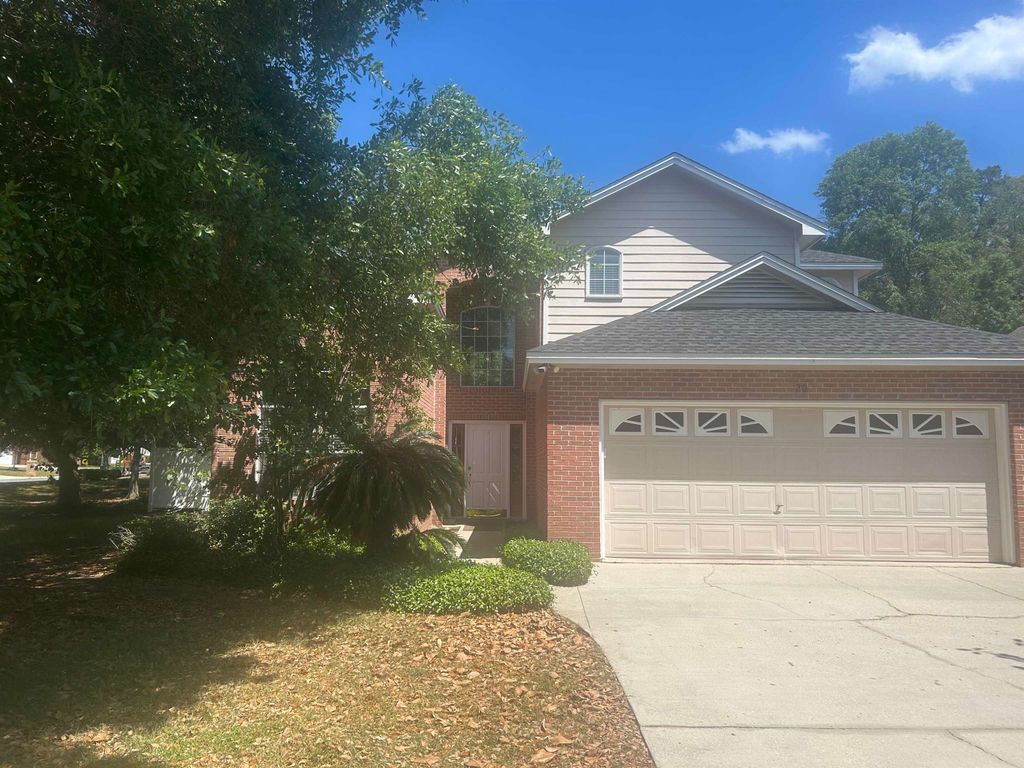 Photo of 200 Sugar Plum Drive, Tallahassee, FL 32312 (MLS # 398802)