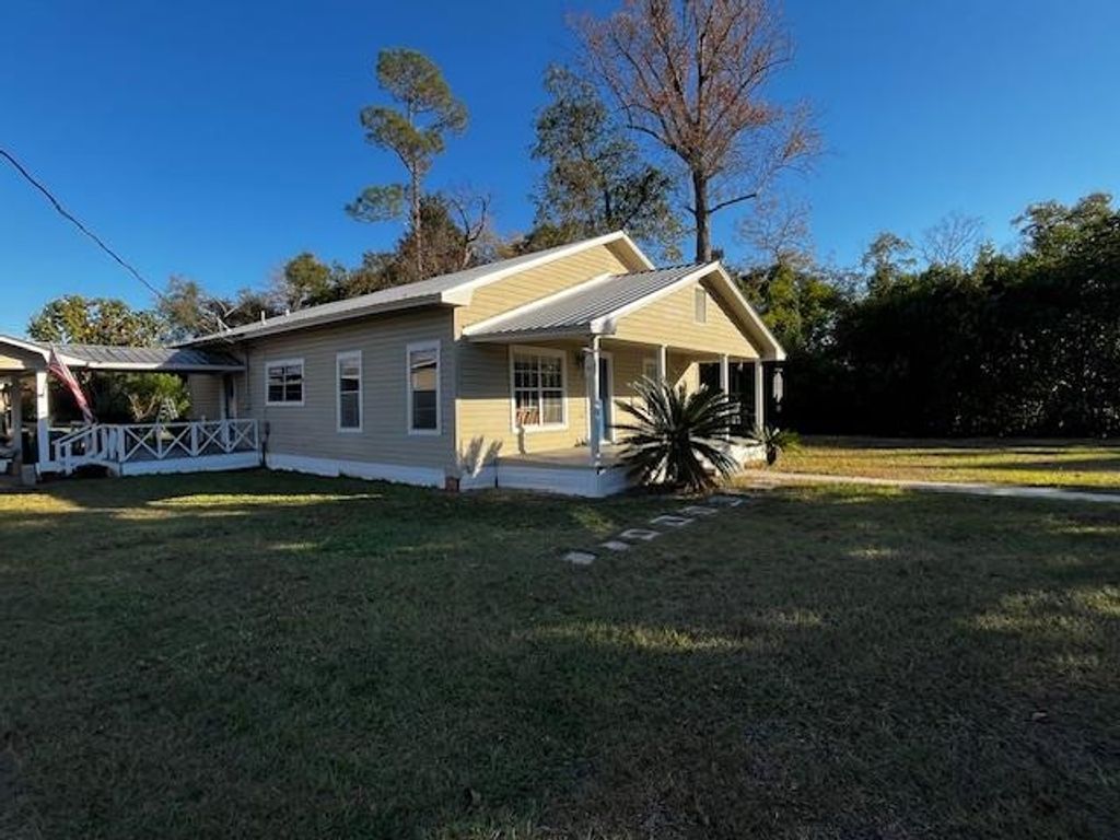 Photo of 12610 NW Virginia G. Weaver Street, Bristol, FL 32321 (MLS # 393545)