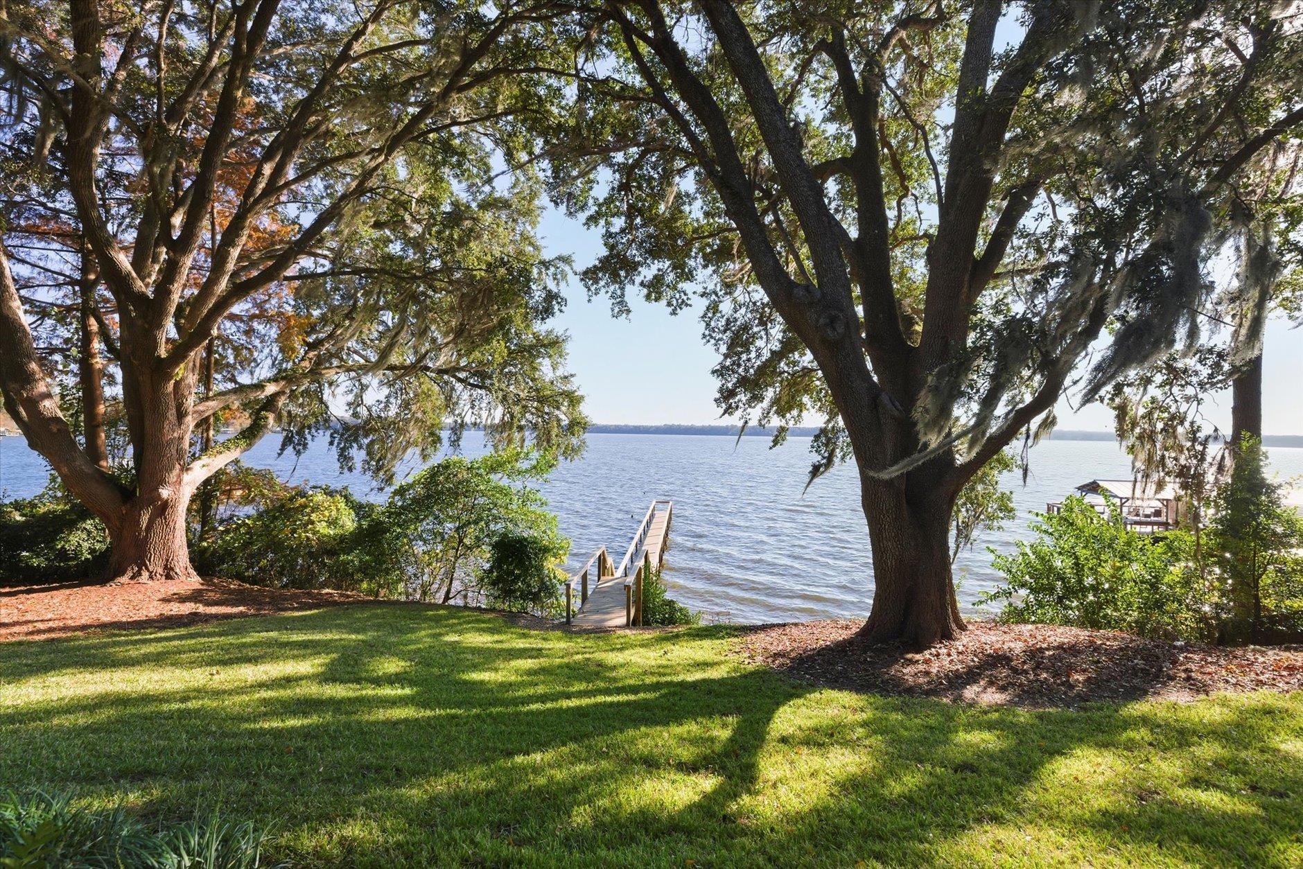 997 DRAKE ACRES Road