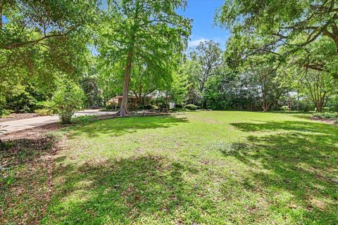 Tiny photo for 2505 NAPOLEON BONAPARTE Drive, Tallahassee, FL 32308 (MLS # 400224)