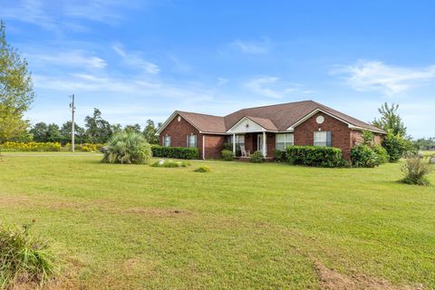 A home in Marianna