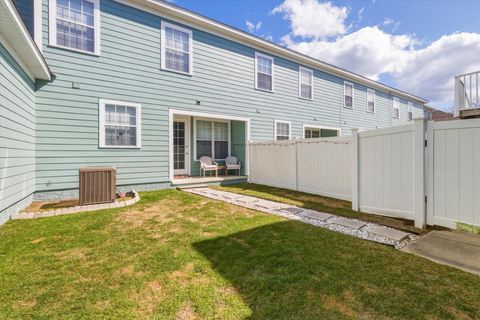 Tiny photo for 4270 PARK CROSSING Trail, Tallahassee, FL 32311 (MLS # 397012)