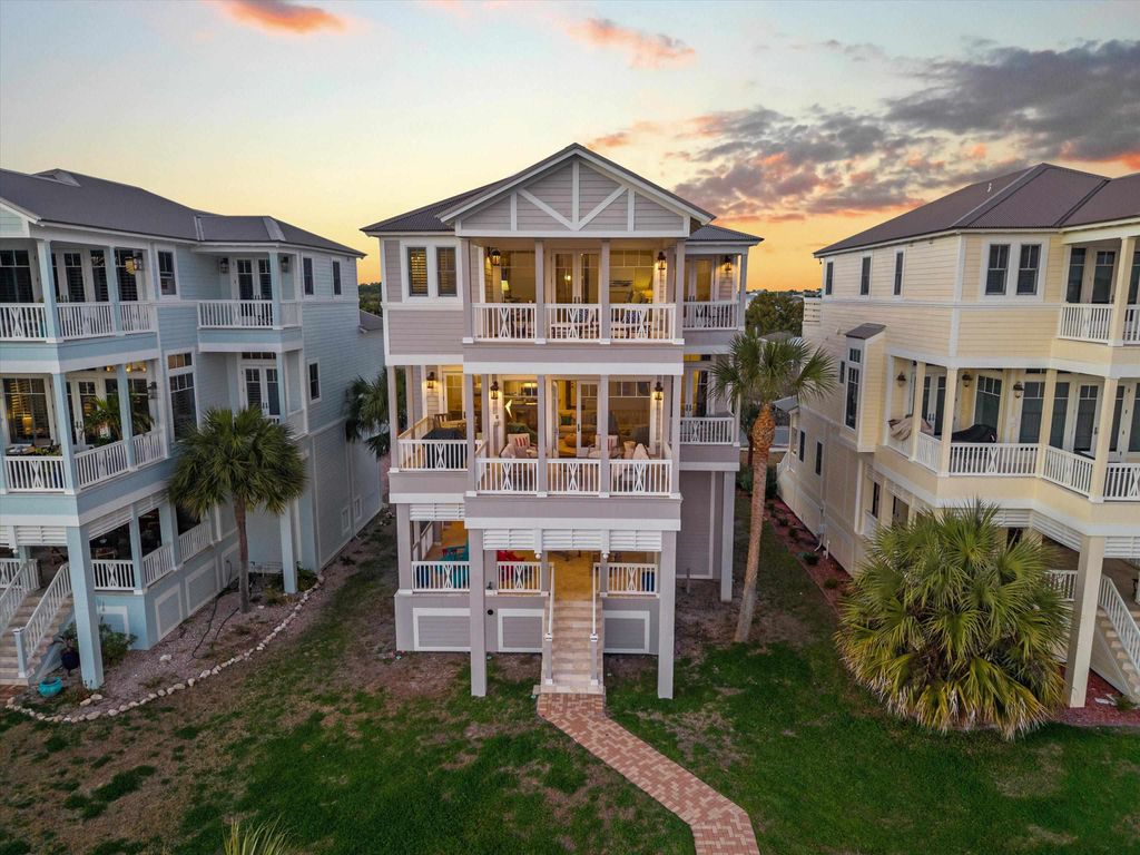 Photo of 29 WALKER CREEK Drive, Crawfordville, FL 32327 (MLS # 400834)