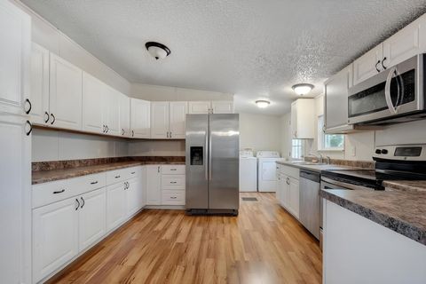 Tiny photo for 10107 Green Fountain Road, Tallahassee, FL 32305 (MLS # 399390)