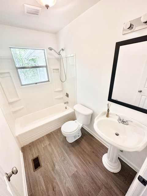 Tiny photo for 24118 Lone Star Road, Tallahassee, FL 32310 (MLS # 384835)