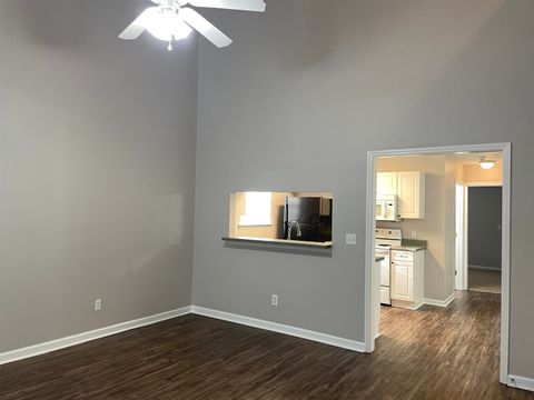 Tiny photo for 2765 Westbrook Court, Tallahassee, FL 32303 (MLS # 401226)