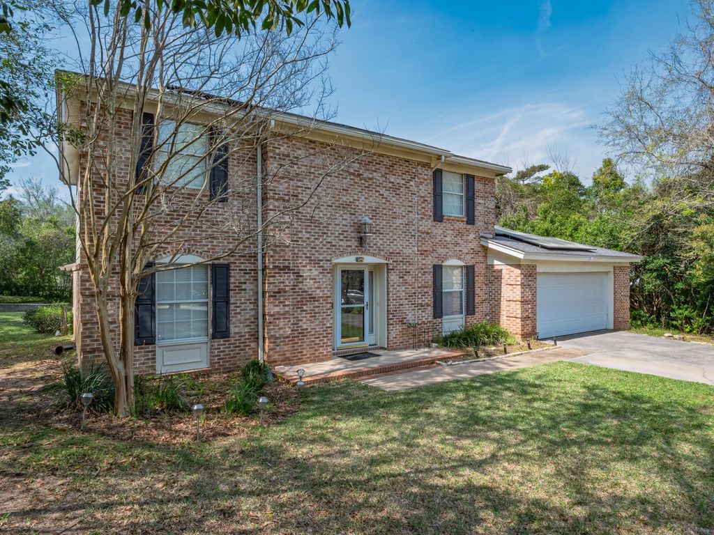 Photo of 2308 Forsythe Court, Tallahassee, FL 32309 (MLS # 397578)