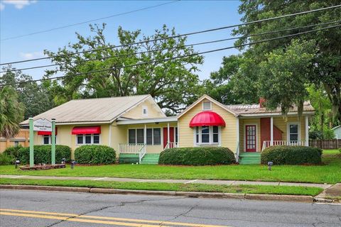 Tiny photo for 1100 E Park Avenue, Tallahassee, FL 32301 (MLS # 387738)