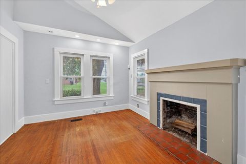 Tiny photo for 1100 E Park Avenue, Tallahassee, FL 32301 (MLS # 387738)