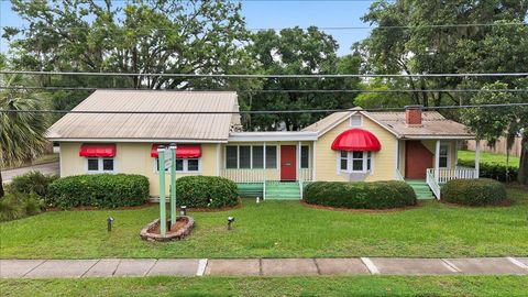 Tiny photo for 1100 E Park Avenue, Tallahassee, FL 32301 (MLS # 387738)