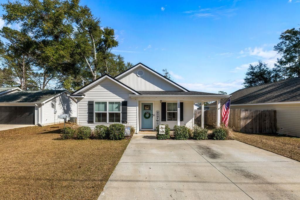 Photo of 121 TED LOTT Lane, Crawfordville, FL 32327 (MLS # 394662)