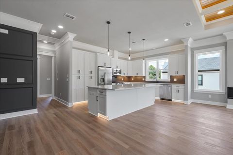 Tiny photo for 600 S Franklin Court, Tallahassee, FL 32301 (MLS # 391516)