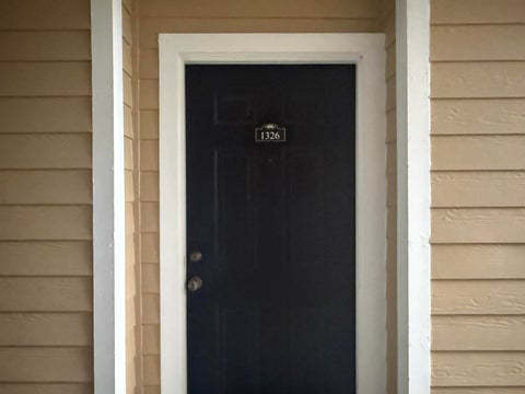 Photo of 2801 Chancellorsville Drive #1326, Tallahassee, FL 32312 (MLS # 401541)
