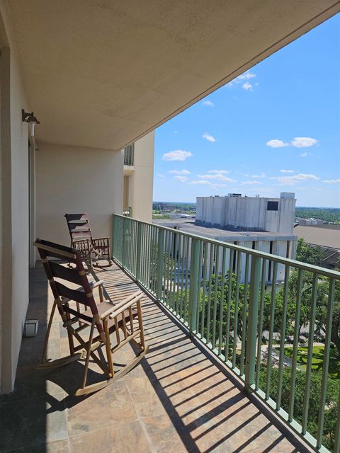 Tiny photo for 300 S Duval Street #1003, Tallahassee, FL 32301 (MLS # 385486)