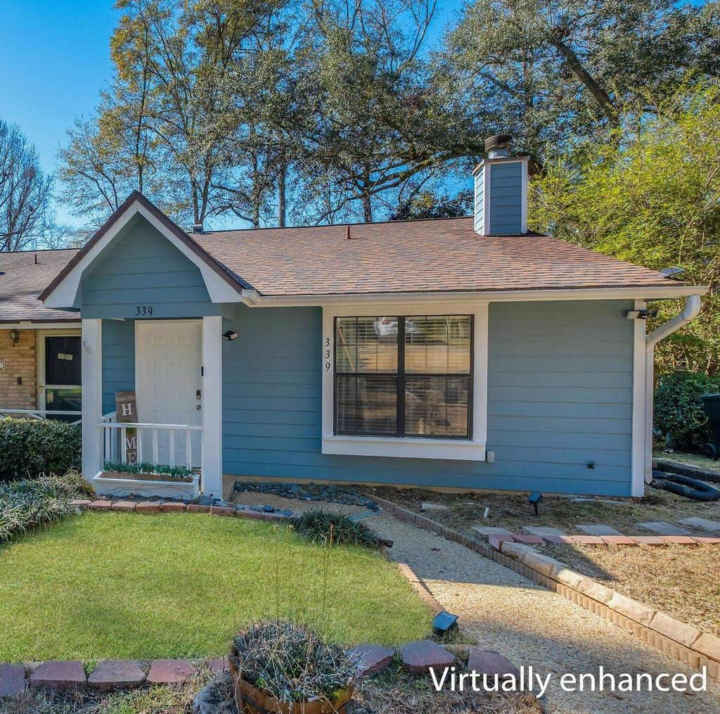 Photo of 339 Whetherbine Way, Tallahassee, FL 32301 (MLS # 395245)