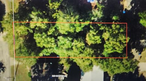 Tiny photo for S 12th Street, Quincy, FL 32351 (MLS # 399257)