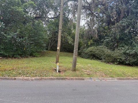Tiny photo for 1107 Myers Park Drive, Tallahassee, FL 32301 (MLS # 392203)
