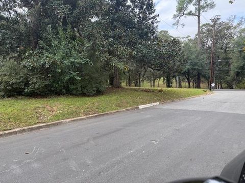 Tiny photo for 1107 Myers Park Drive, Tallahassee, FL 32301 (MLS # 392203)