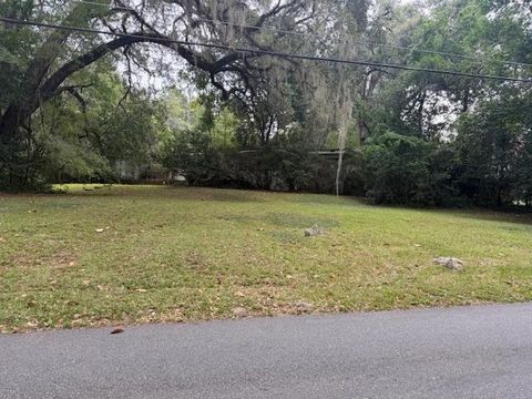 Photo of 1107 Myers Park Drive, Tallahassee, FL 32301 (MLS # 392203) Photo of 1107 Myers Park Drive, Tallahassee, FL 32301 (MLS # 392203)