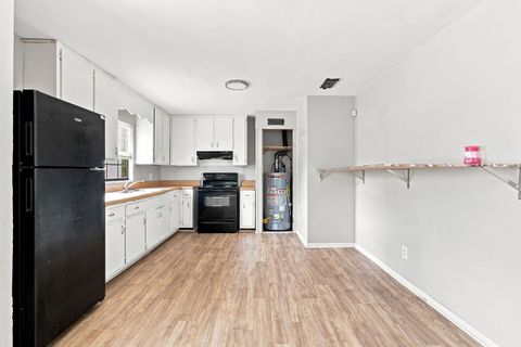 Tiny photo for 826 Robert and Trudie Perkins Way #1&2, Tallahassee, FL 32310 (MLS # 402530)