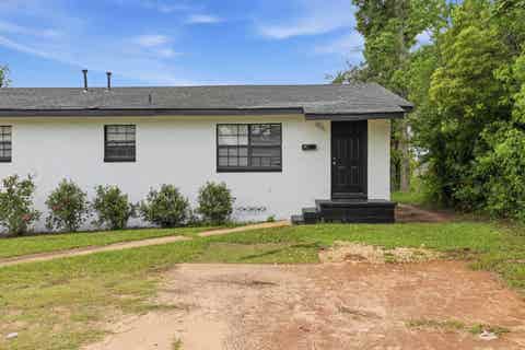 Tiny photo for 826 Robert and Trudie Perkins Way #1&2, Tallahassee, FL 32310 (MLS # 402530)