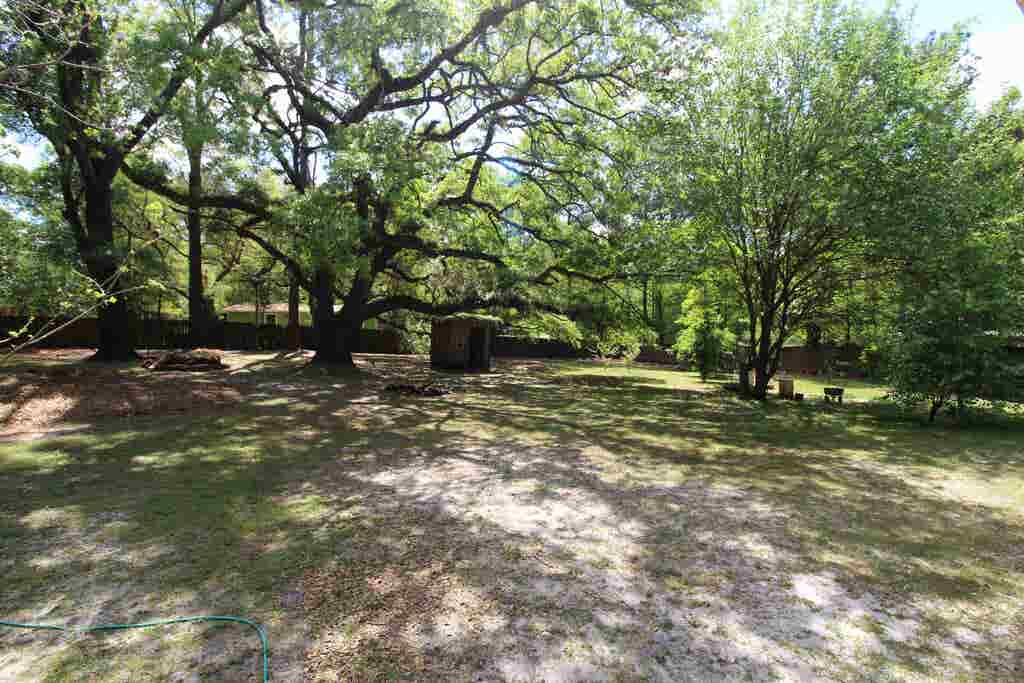 Photo of 613 Whittaker Road RD, Tallahassee, FL 32305 (MLS # 401889)