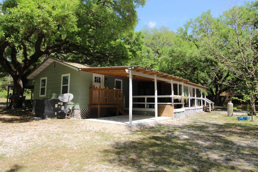 Photo of 613 Whittaker Road RD, Tallahassee, FL 32305 (MLS # 401889)