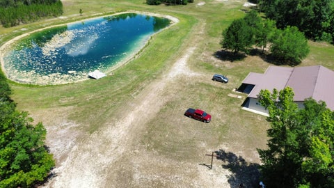 Tiny photo for 25516 NE Cinelli Lake Circle, Hosford, FL 32334 (MLS # 401546)