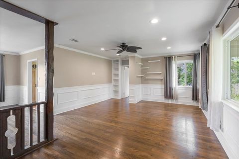 Tiny photo for 1700 S Meridian Street, Tallahassee, FL 32301 (MLS # 385836)