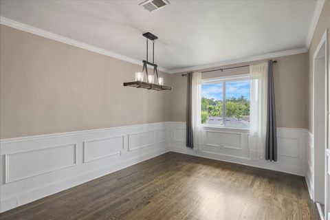 Tiny photo for 1700 S Meridian Street, Tallahassee, FL 32301 (MLS # 385836)