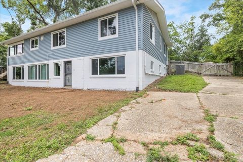 Tiny photo for 1700 S Meridian Street, Tallahassee, FL 32301 (MLS # 385836)