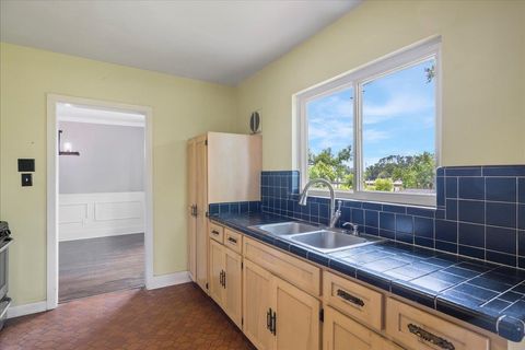 Tiny photo for 1700 S Meridian Street, Tallahassee, FL 32301 (MLS # 385836)