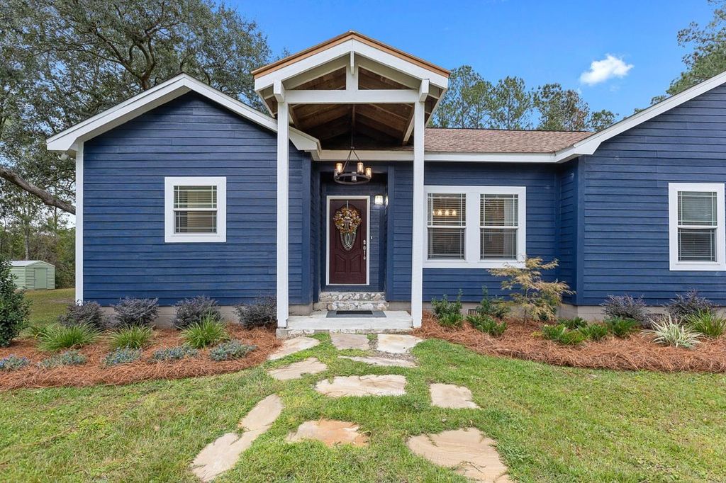 Photo of 84 Lakeside Road, Monticello, FL 32344 (MLS # 394875)