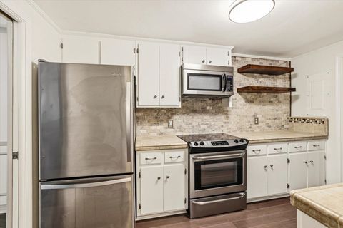 Tiny photo for 1904 MICCOSUKEE Road, Tallahassee, FL 32308 (MLS # 397356)