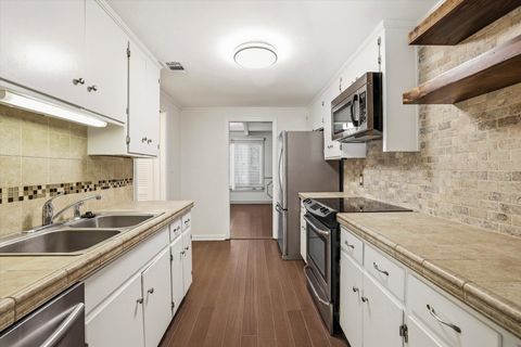 Tiny photo for 1904 MICCOSUKEE Road, Tallahassee, FL 32308 (MLS # 397356)