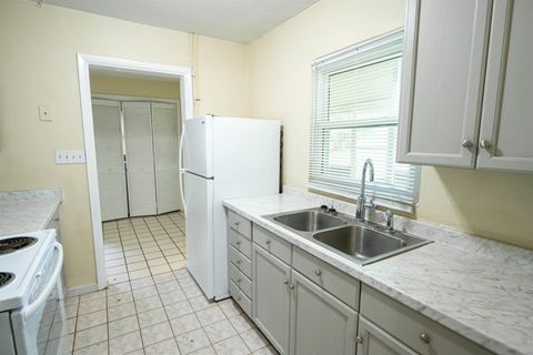 Tiny photo for 2612 Rippee Road, Tallahassee, FL 32303 (MLS # 396970)