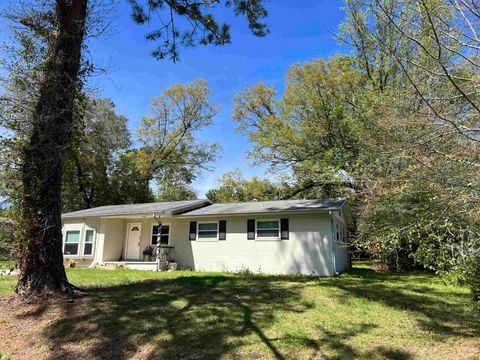 Tiny photo for 2612 Rippee Road, Tallahassee, FL 32303 (MLS # 396970)
