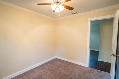 Tiny photo for 2612 Rippee Road, Tallahassee, FL 32303 (MLS # 396970)