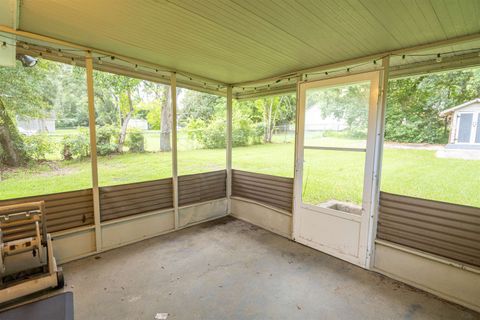 Tiny photo for 2612 Rippee Road, Tallahassee, FL 32303 (MLS # 396970)