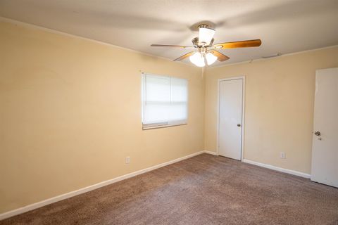 Tiny photo for 2612 Rippee Road, Tallahassee, FL 32303 (MLS # 396970)