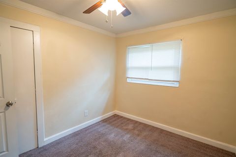 Tiny photo for 2612 Rippee Road, Tallahassee, FL 32303 (MLS # 396970)