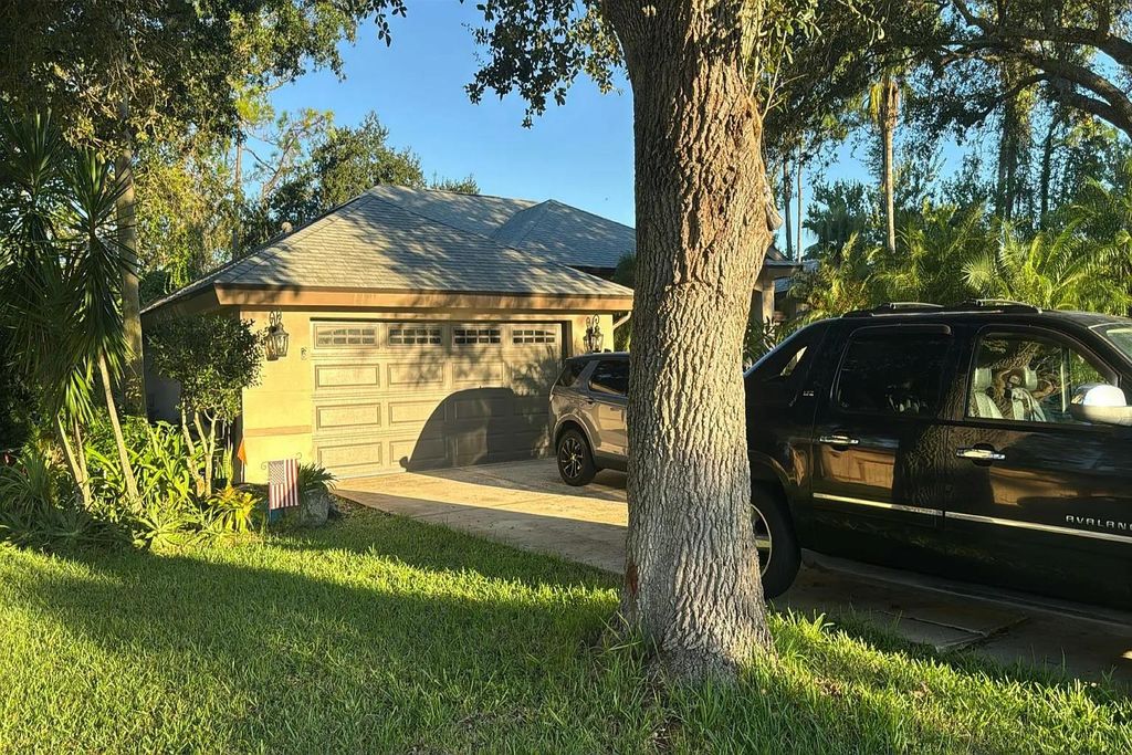 Photo of 610 Moss Creek Drive, Other Florida, FL 32174 (MLS # 400473)