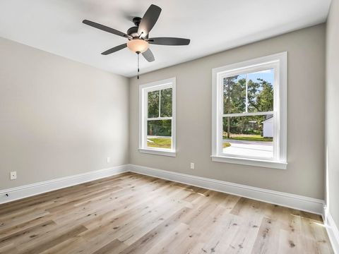 A home in Crawfordville