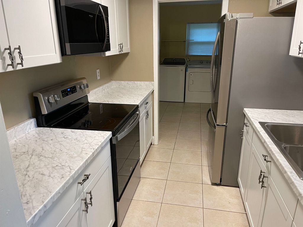 Photo of 2601 RIPPEE RD Rd, Tallahassee, FL 32303 (MLS # 394080)