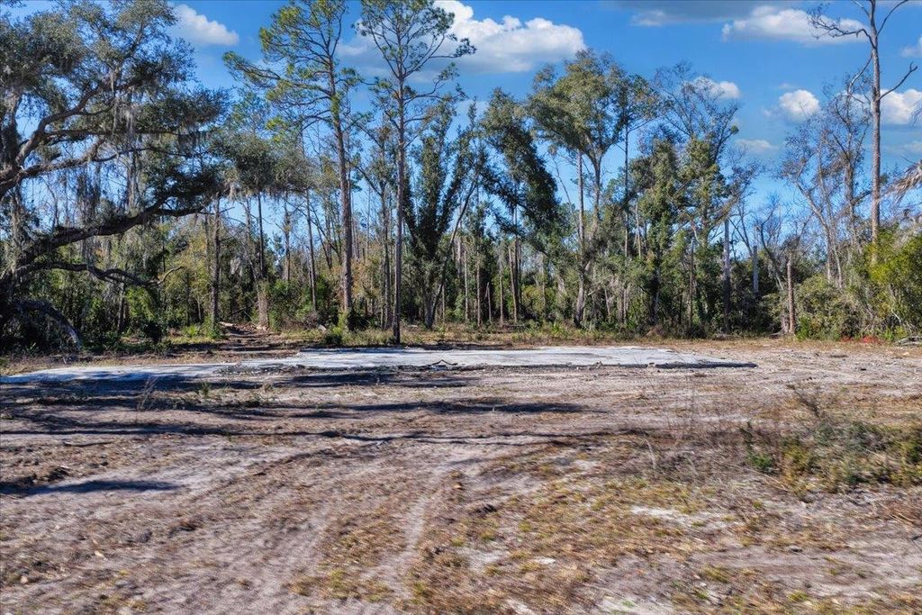 Photo of 2105 Golf Course Road, Perry, FL 32348 (MLS # 395723)