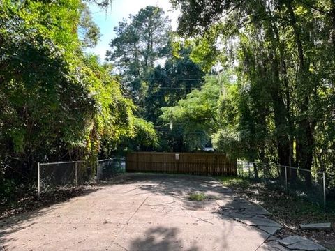 Tiny photo for 1083 Sutor Road, Tallahassee, FL 32311 (MLS # 400046)