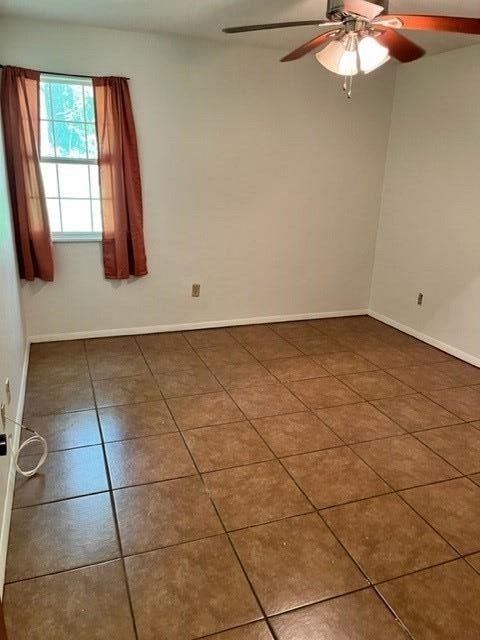 Tiny photo for 1083 Sutor Road, Tallahassee, FL 32311 (MLS # 400046)